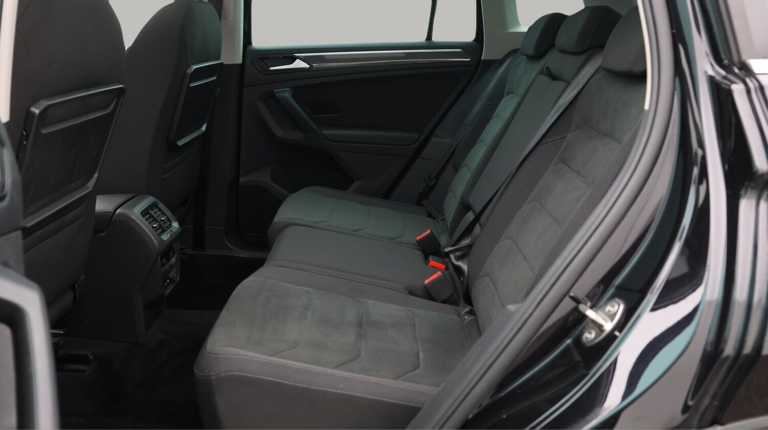 Used Volkswagen Tiguan 2019 for sale - 76522015: Photo 17