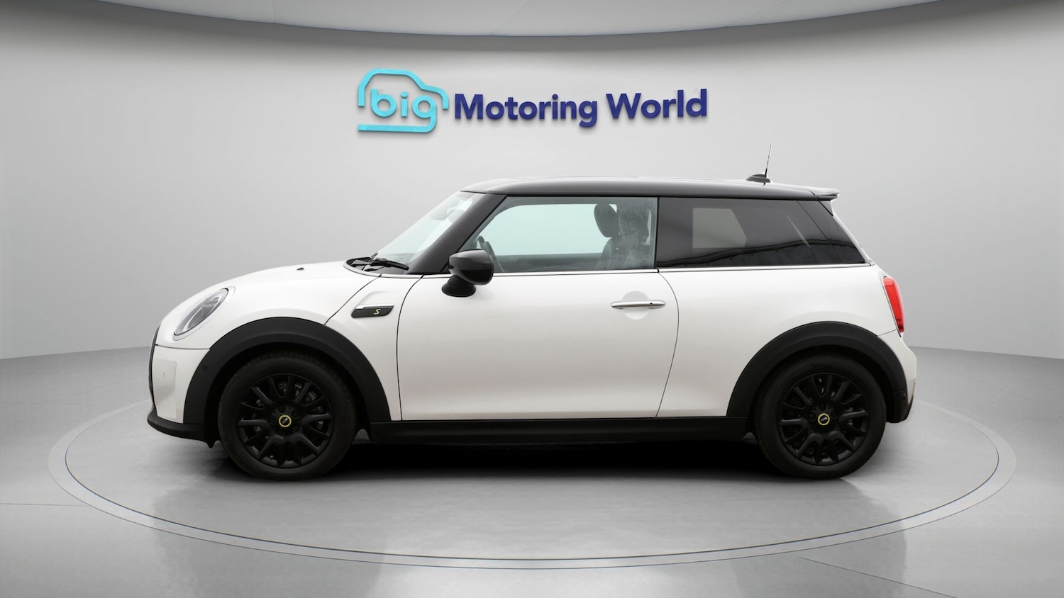 Used MINI Hatch 2023 for sale - 77571233: Photo 4
