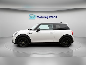 Used MINI Hatch 2023 for sale - 77571233: Photo