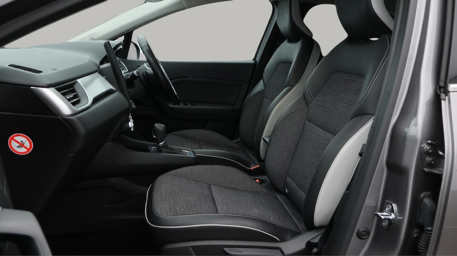 Used Renault Captur 2021 for sale - 76109230: Photo 15