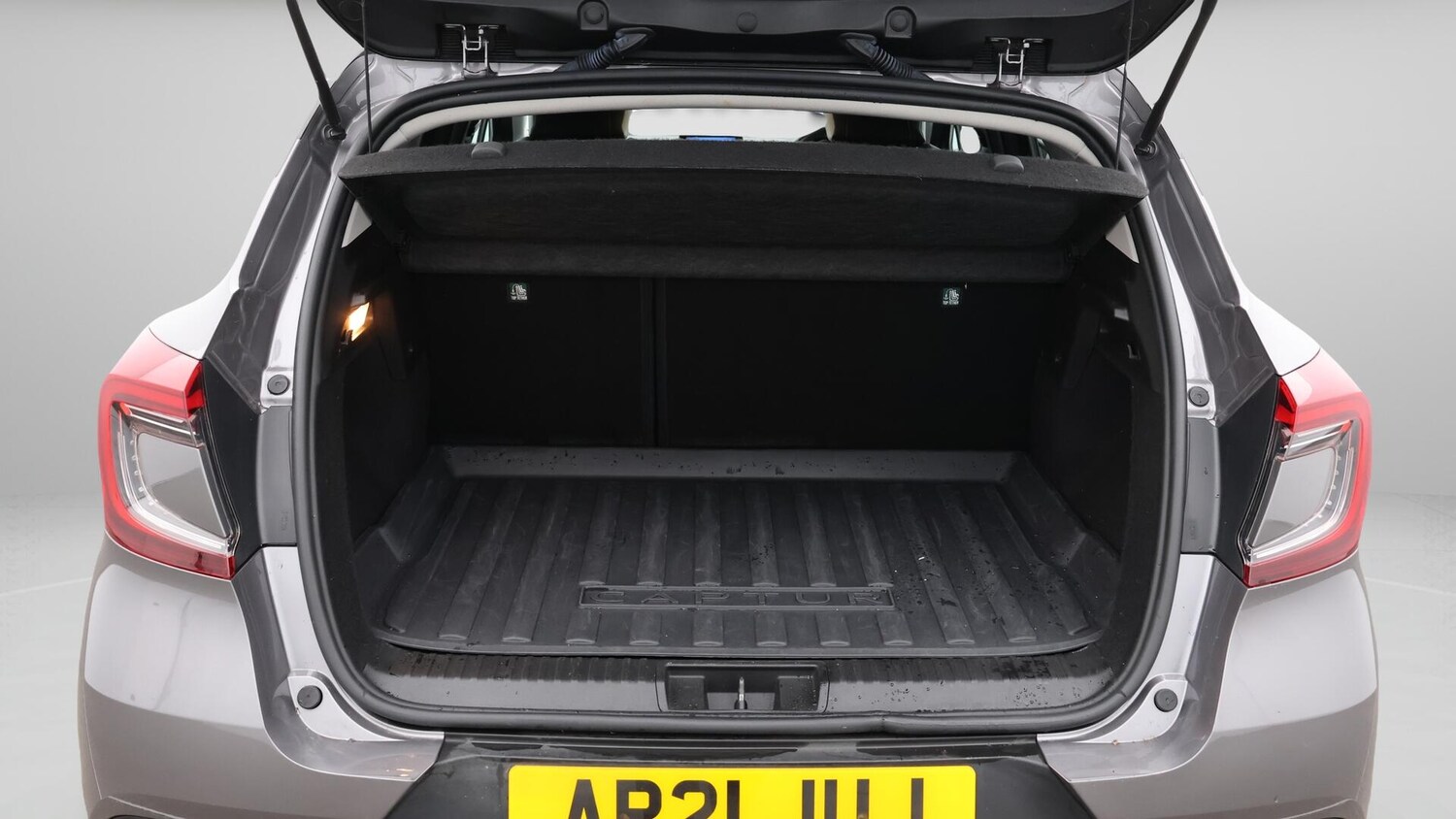 Used Renault Captur 2021 for sale - 76109230: Photo 18