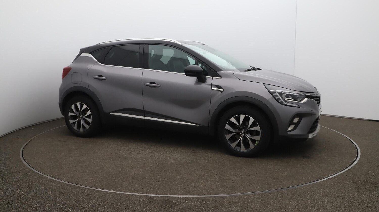 Used Renault Captur 2021 for sale - 76109230: Photo 45