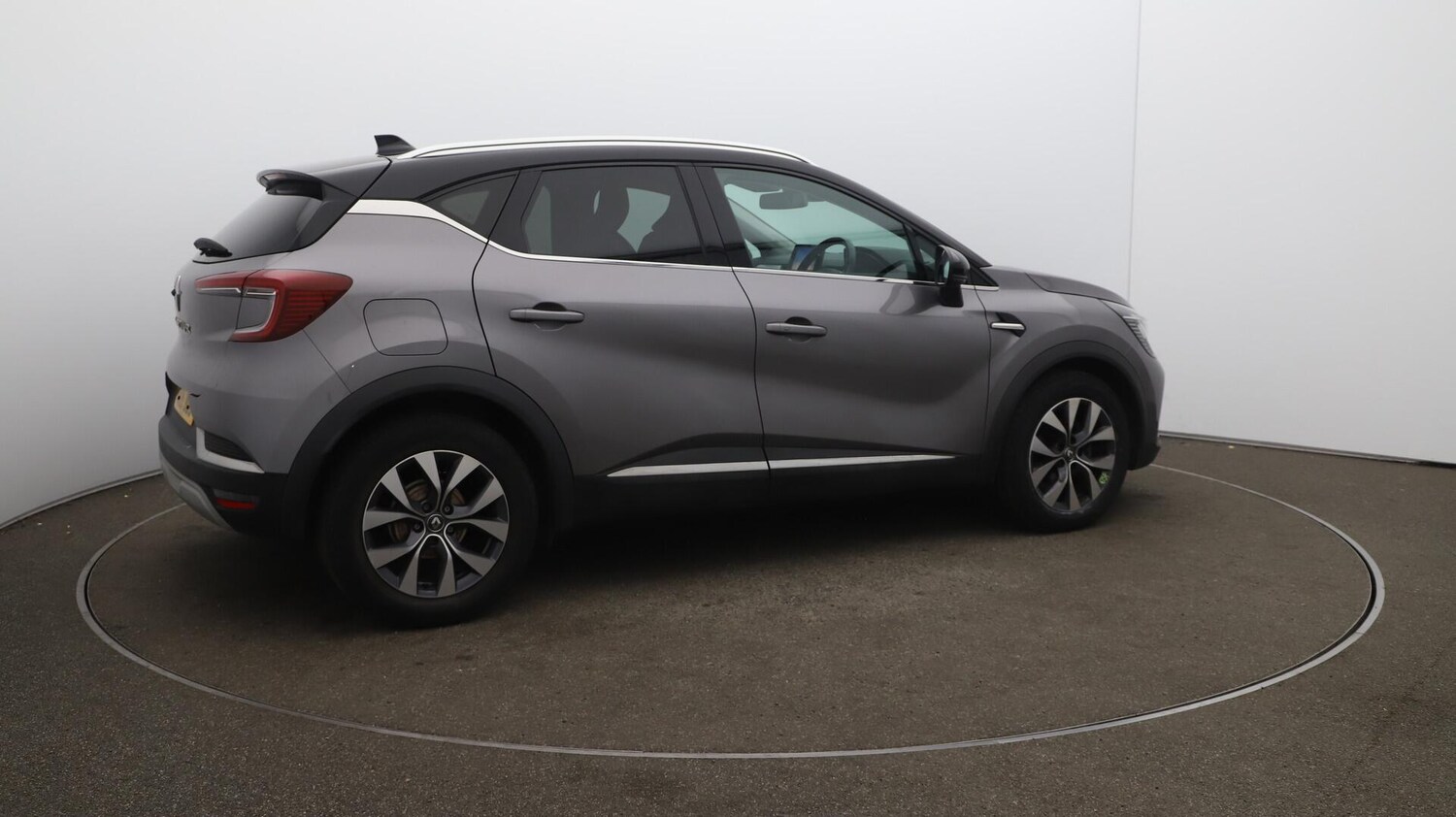 Used Renault Captur 2021 for sale - 76109230: Photo 51