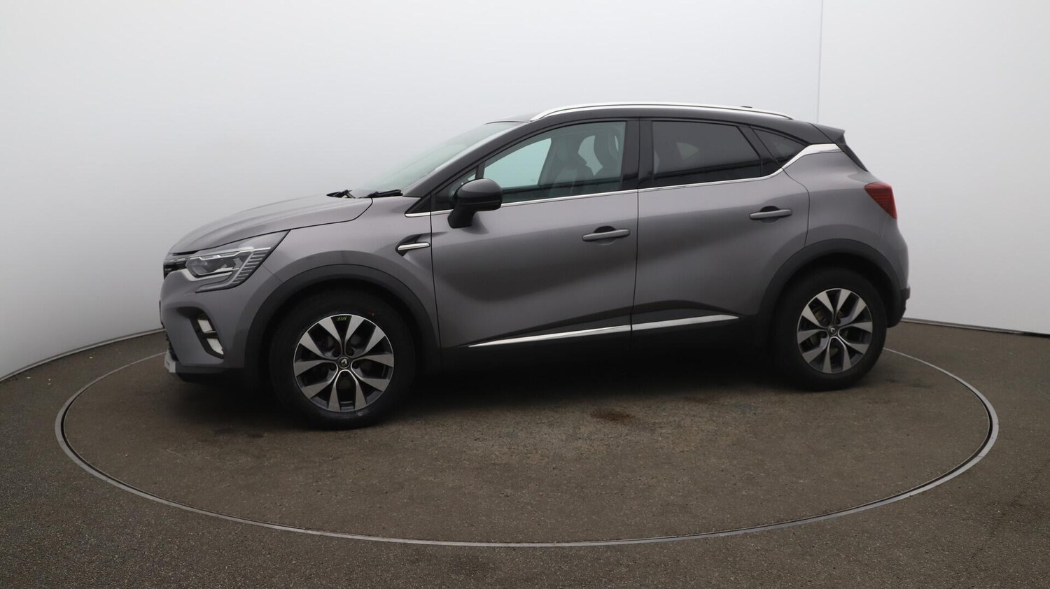 Used Renault Captur 2021 for sale - 76109230: Photo 65