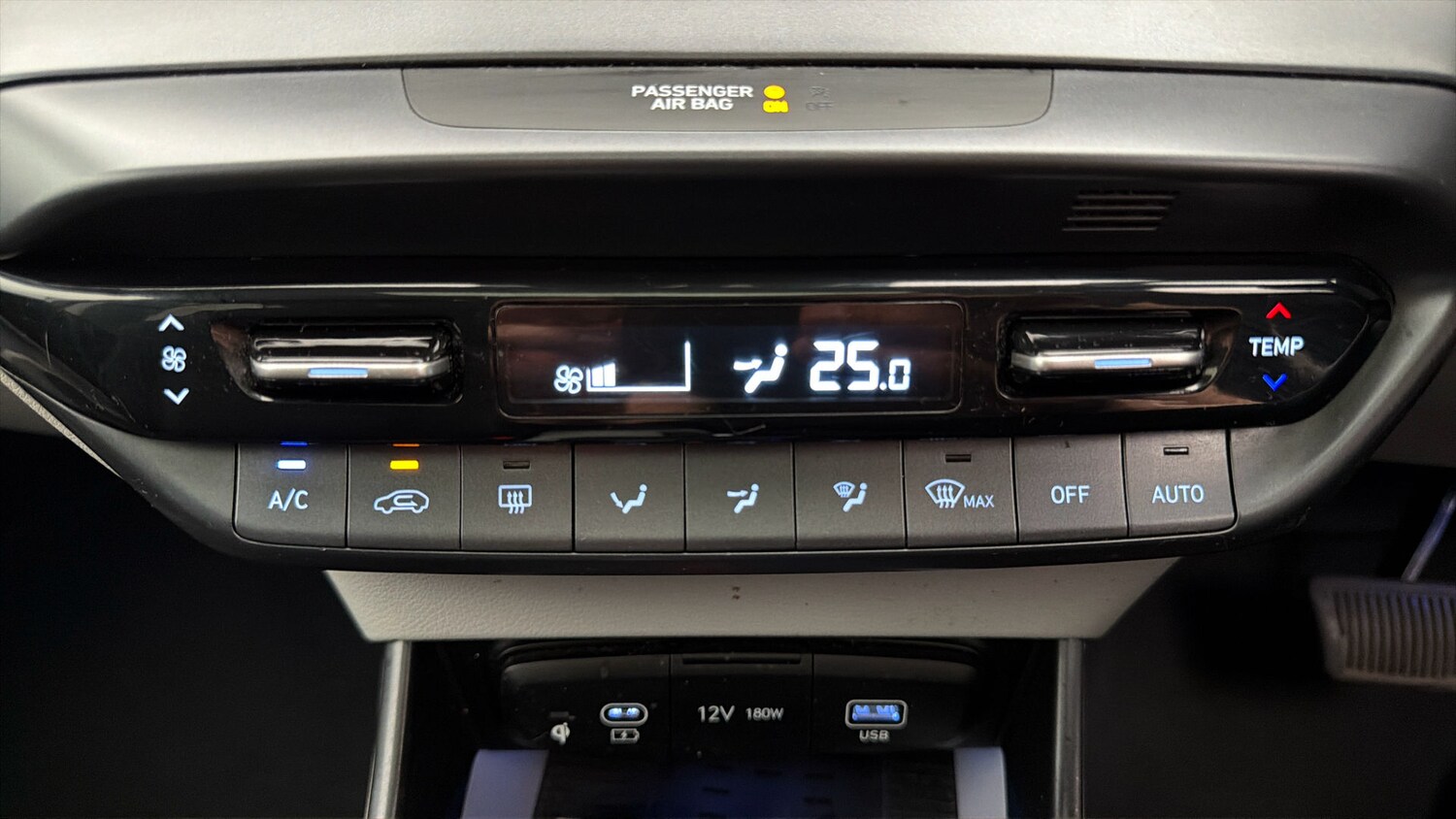 Used Hyundai i20 2024 for sale - 78176674: Photo 11