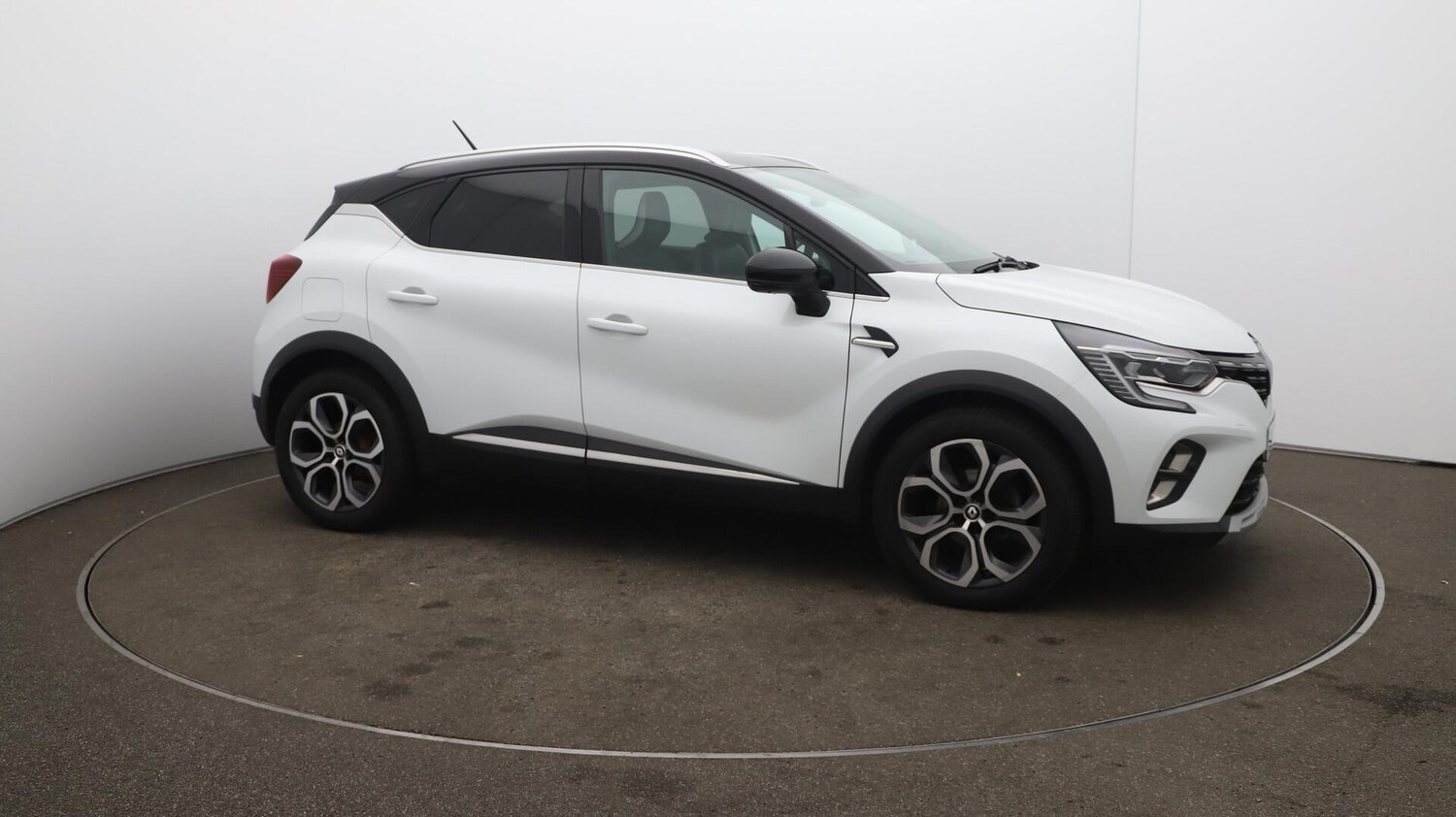 Used Renault Captur 2022 for sale - 76032256: Photo 45