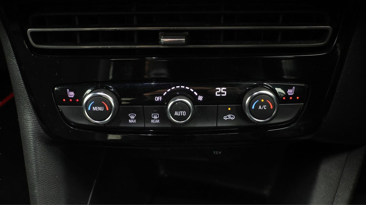 Used Vauxhall Mokka 2023 for sale - 77271451: Photo 12