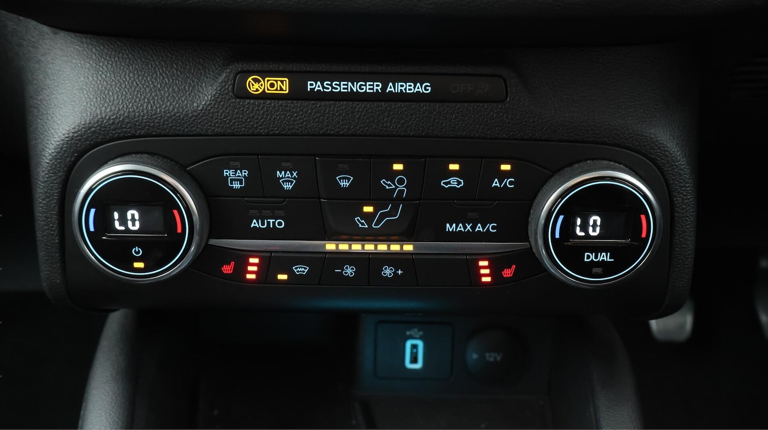 Used Ford Focus 2020 for sale - 76239052: Photo 13
