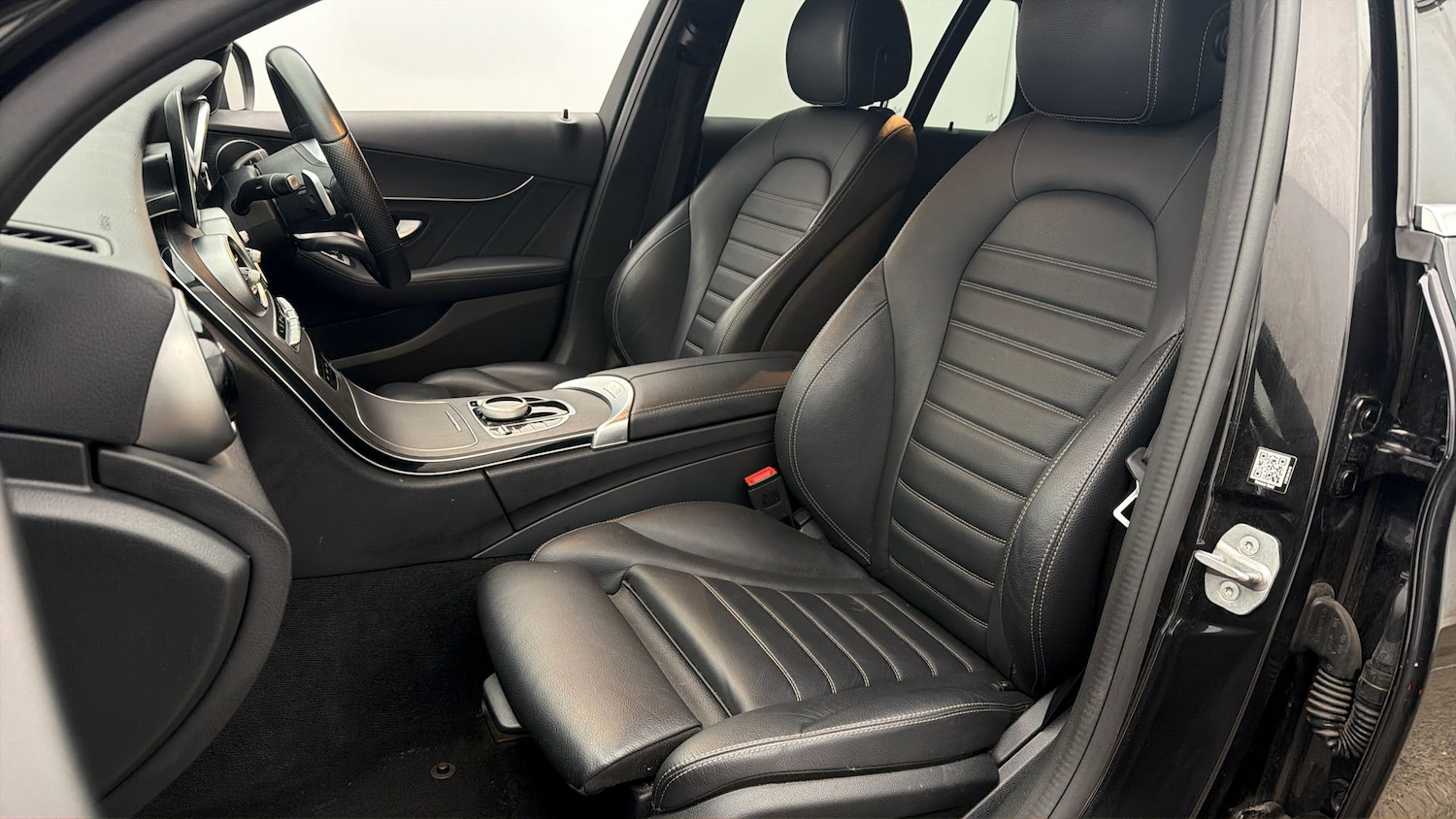 Used Mercedes-Benz C Class 2021 for sale - 78083873: Photo 13