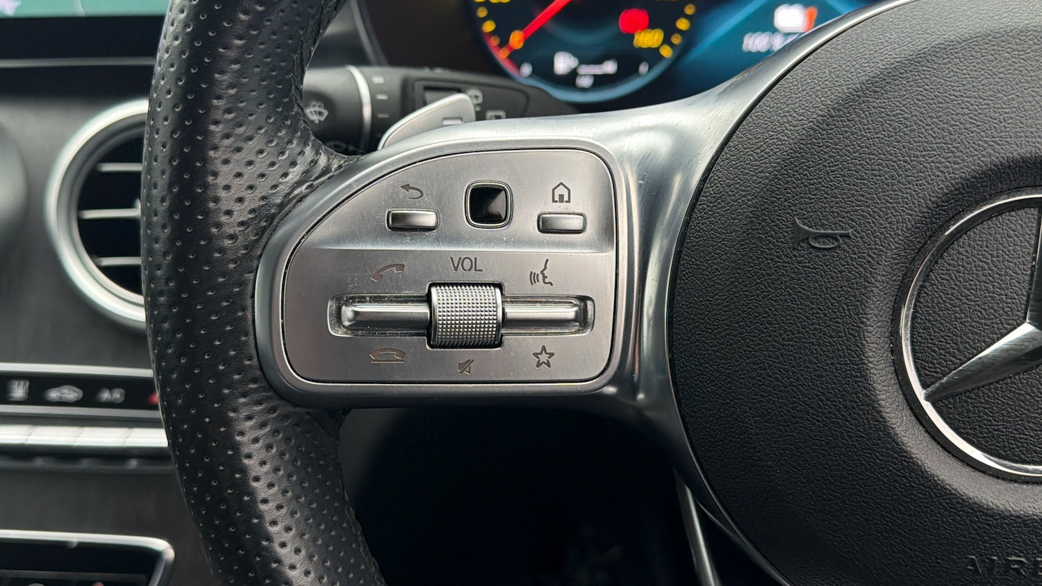 Used Mercedes-Benz C Class 2021 for sale - 78083873: Photo 22