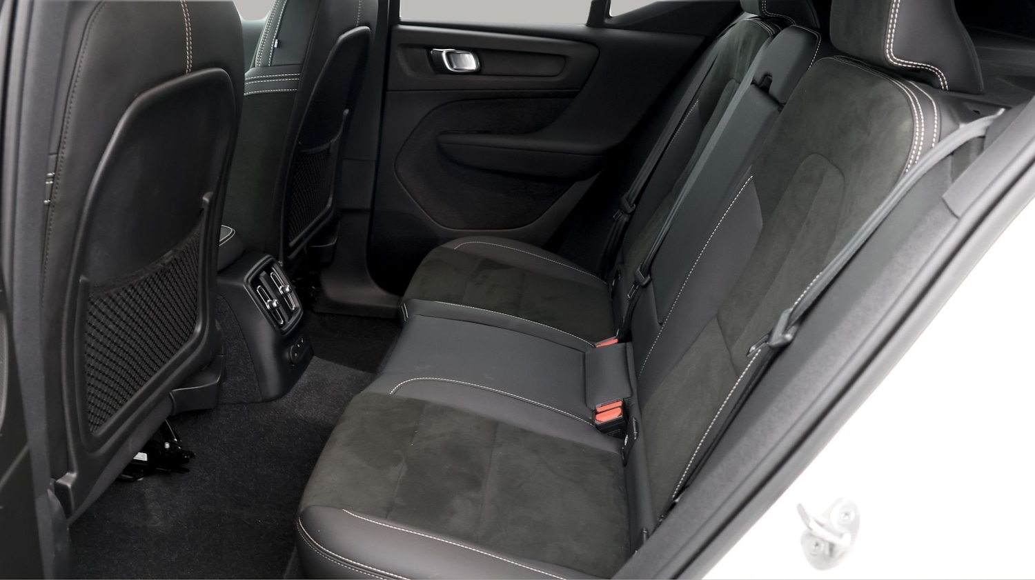 Used Volvo XC40 2022 for sale - 77915527: Photo 16