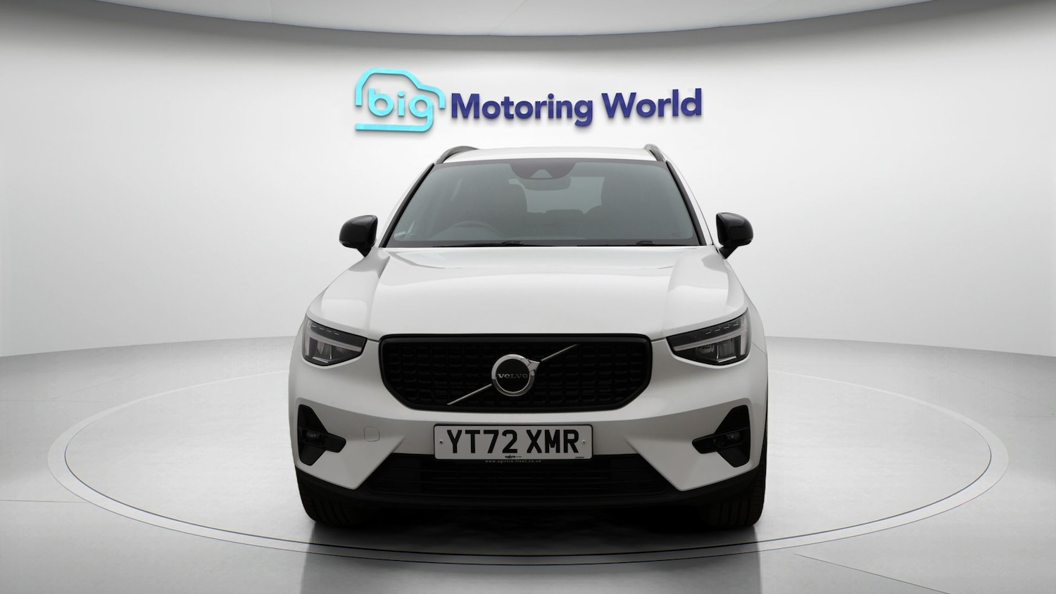 Used Volvo XC40 2022 for sale - 77915527: Photo 2