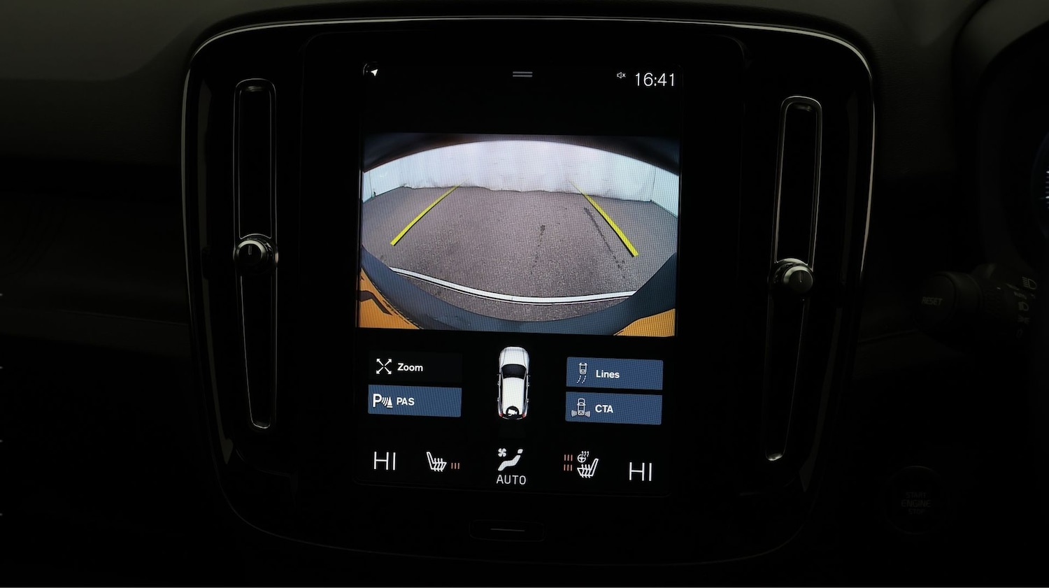 Used Volvo XC40 2022 for sale - 77915527: Photo 24