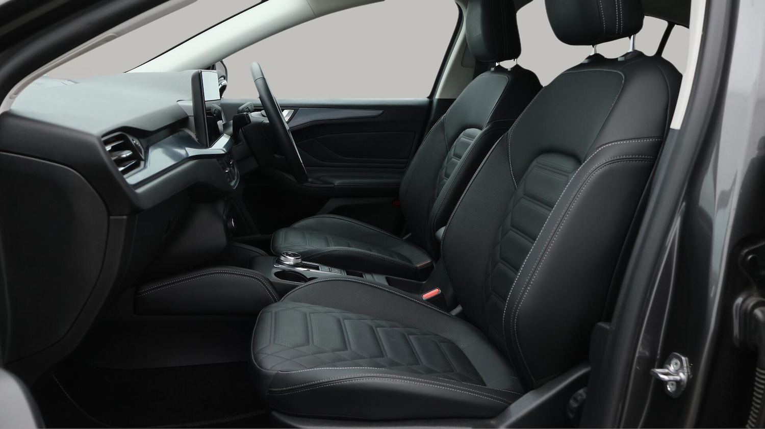 Used Ford Focus 2022 for sale - 76606877: Photo 15