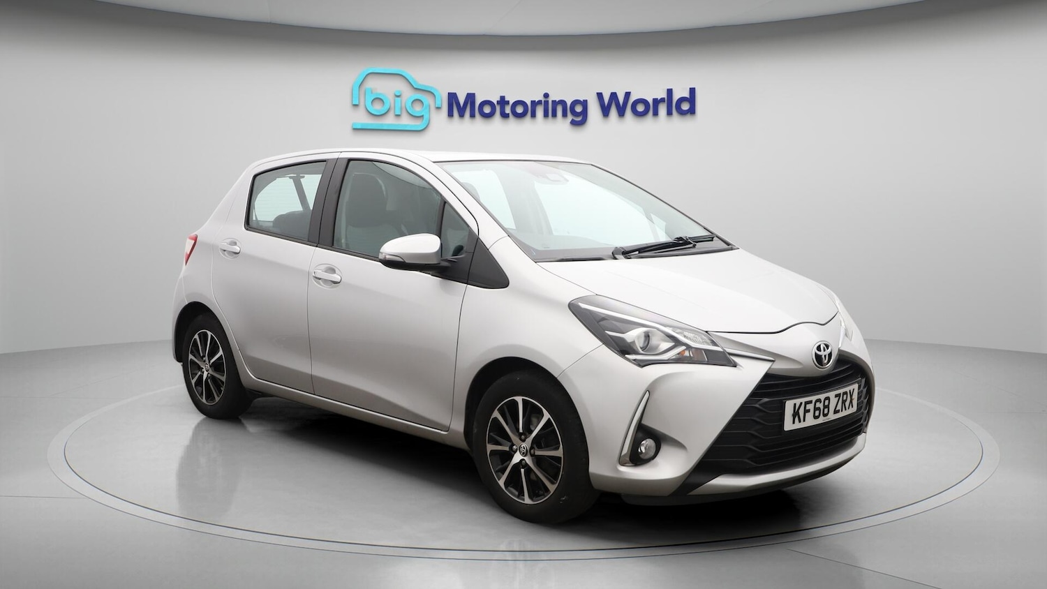 Used Toyota Yaris 2019 for sale - 76700983: Photo 2