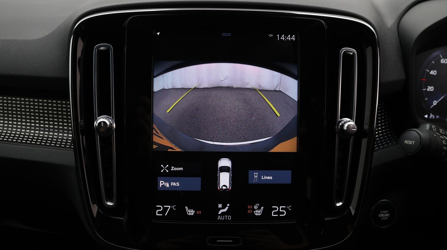 Used Volvo XC40 2021 for sale - 76538016: Photo 24