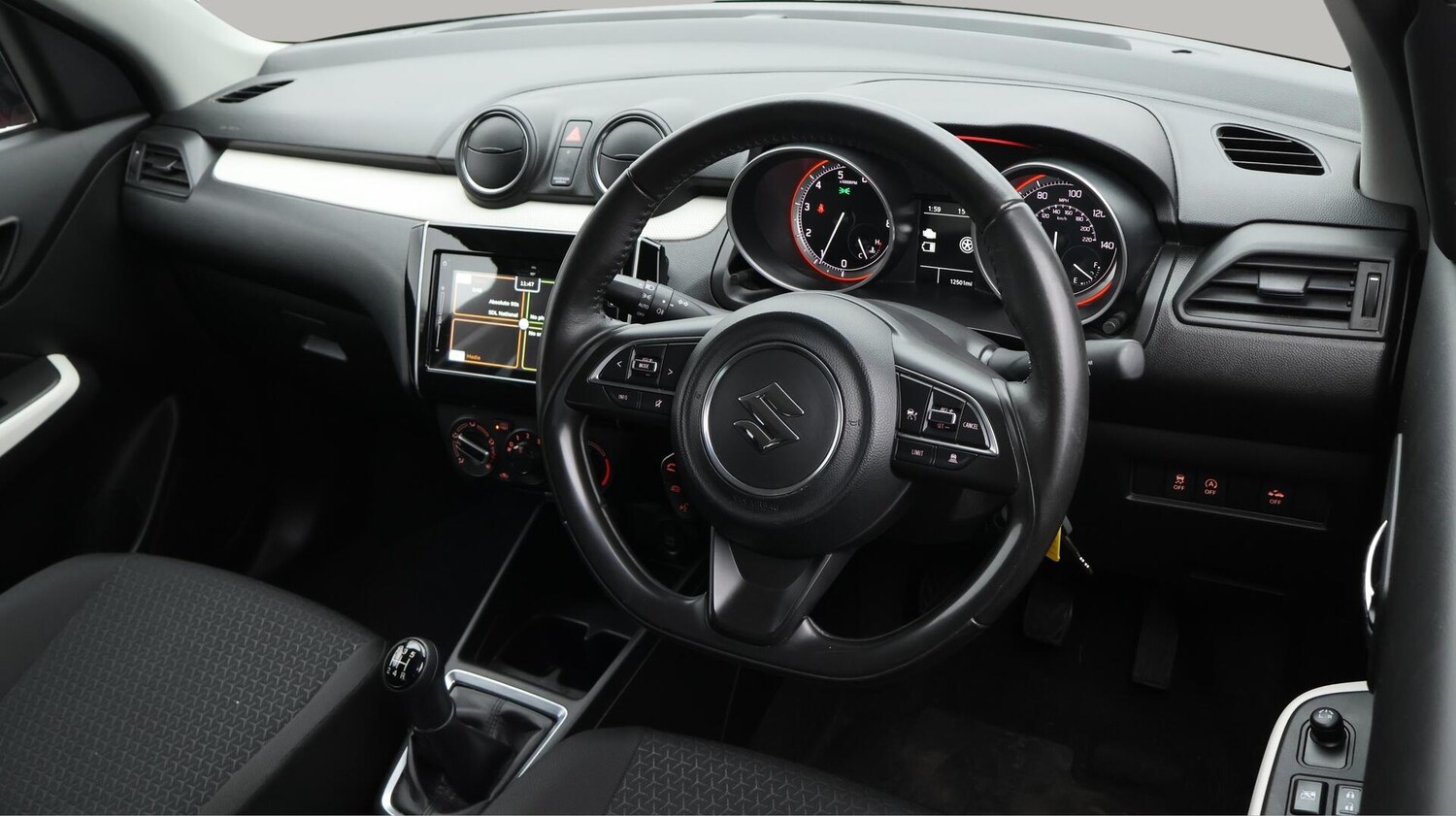 Used Suzuki Swift 2023 for sale - 75928502: Photo 11