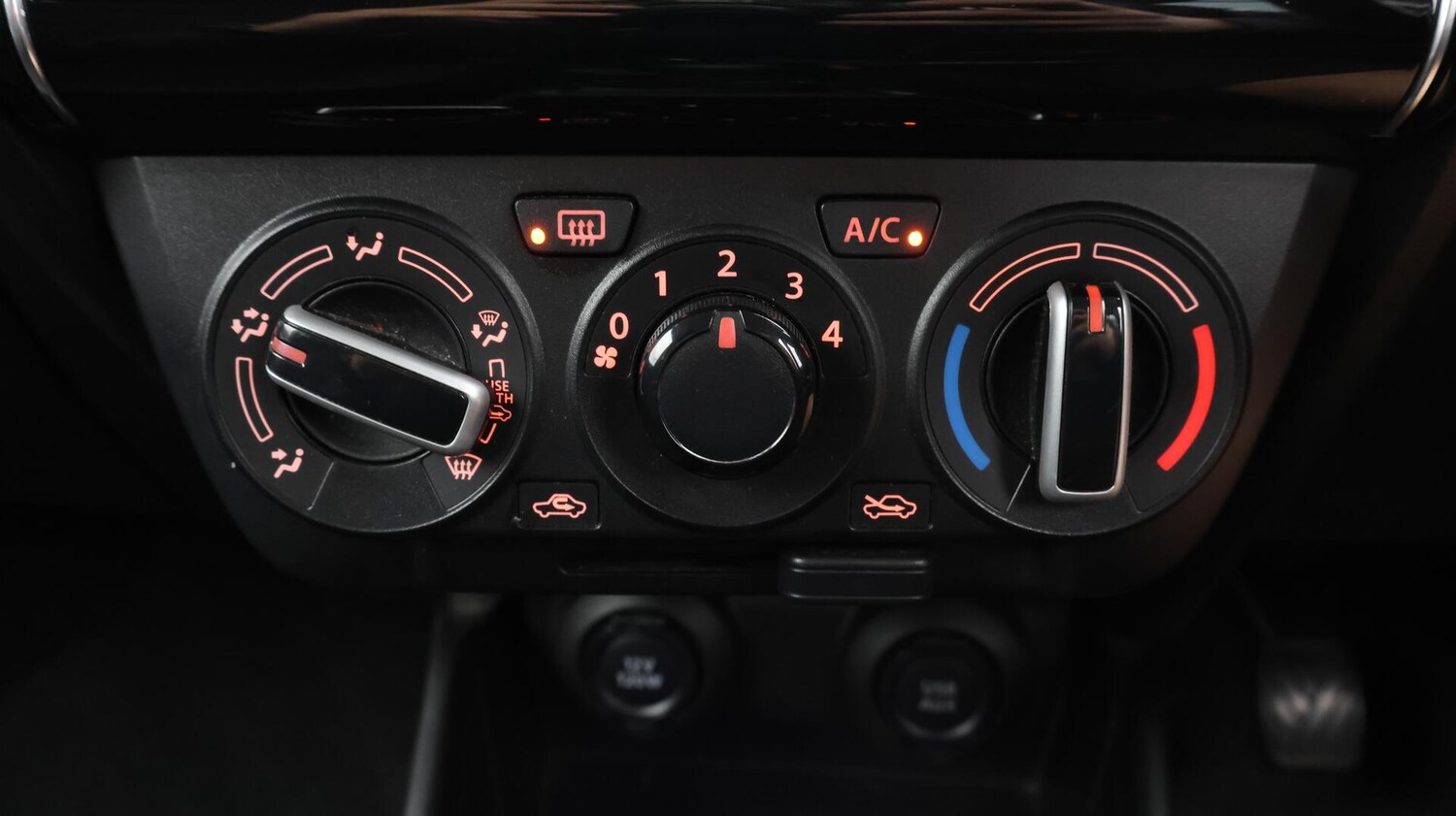 Used Suzuki Swift 2023 for sale - 75928502: Photo 17