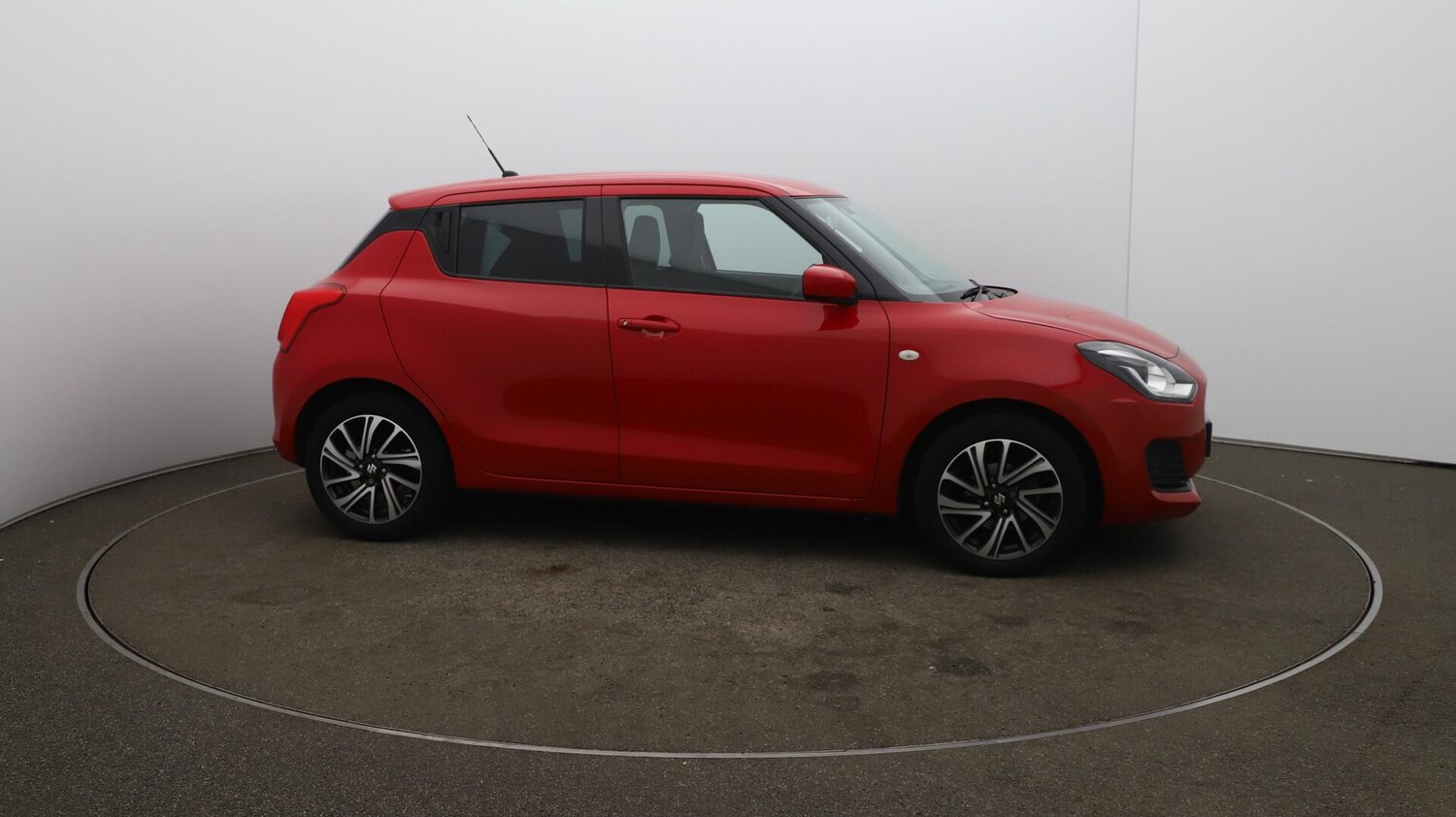 Used Suzuki Swift 2023 for sale - 75928502: Photo 36