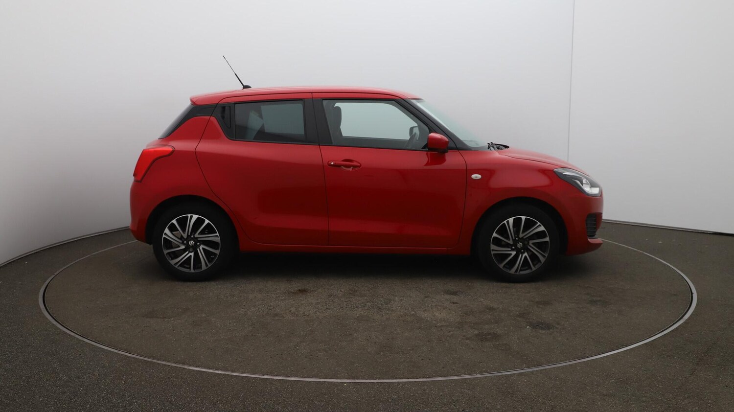 Used Suzuki Swift 2023 for sale - 75928502: Photo 38