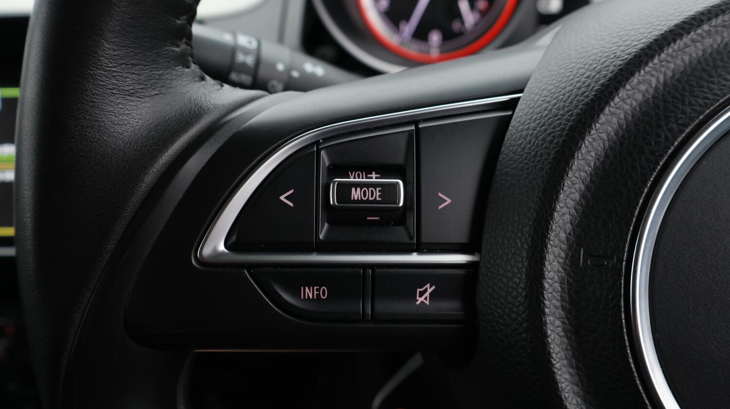 Used Suzuki Swift 2023 for sale - 75928502: Photo 41