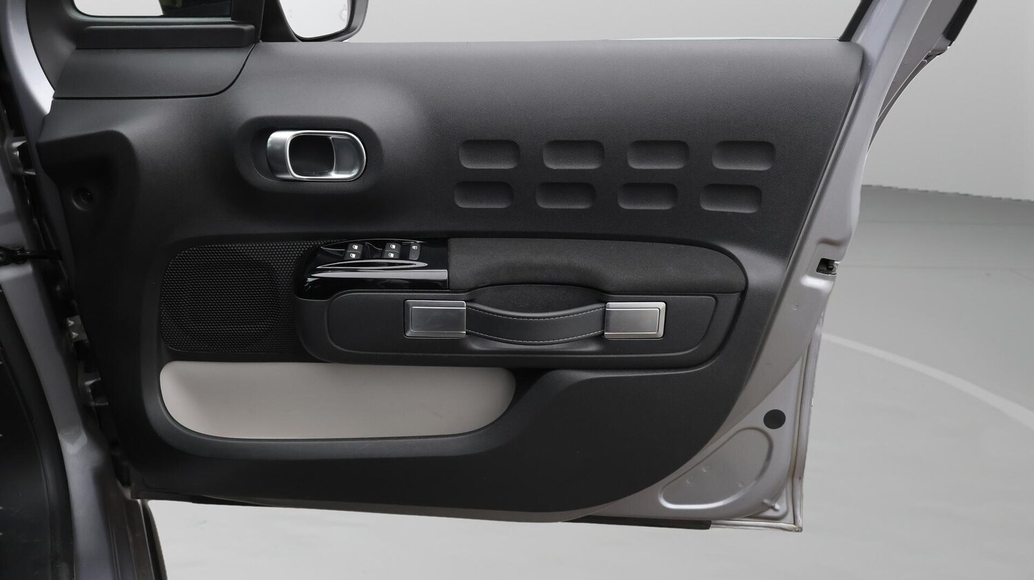 Used Citroen C3 2023 for sale - 76633606: Photo 16