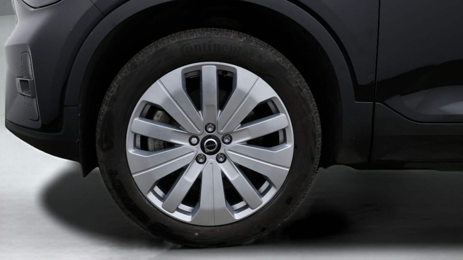 Used Volvo XC40 2023 for sale - 77460158: Photo 18