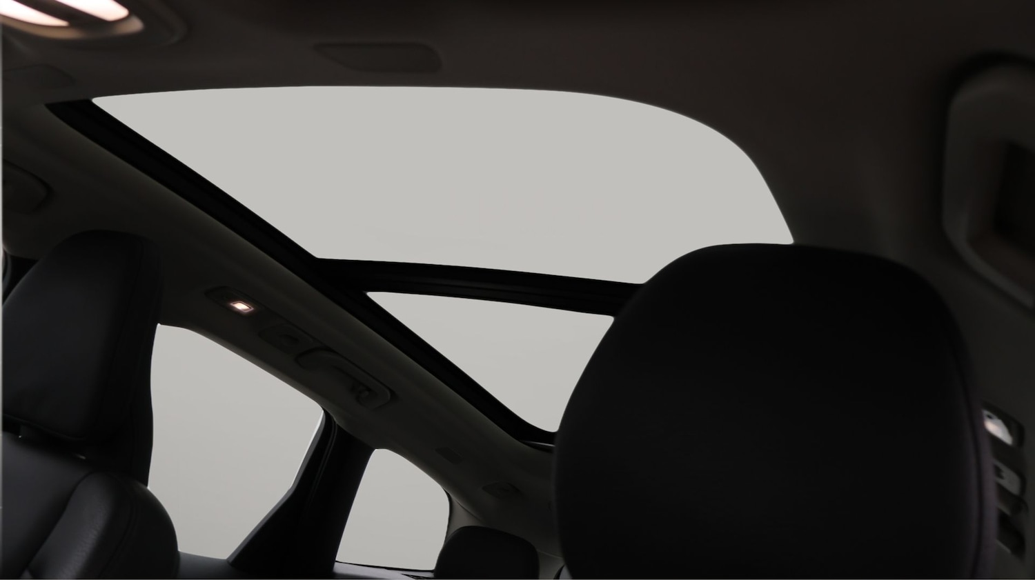 Used Volvo XC60 2023 for sale - 77616075: Photo 22