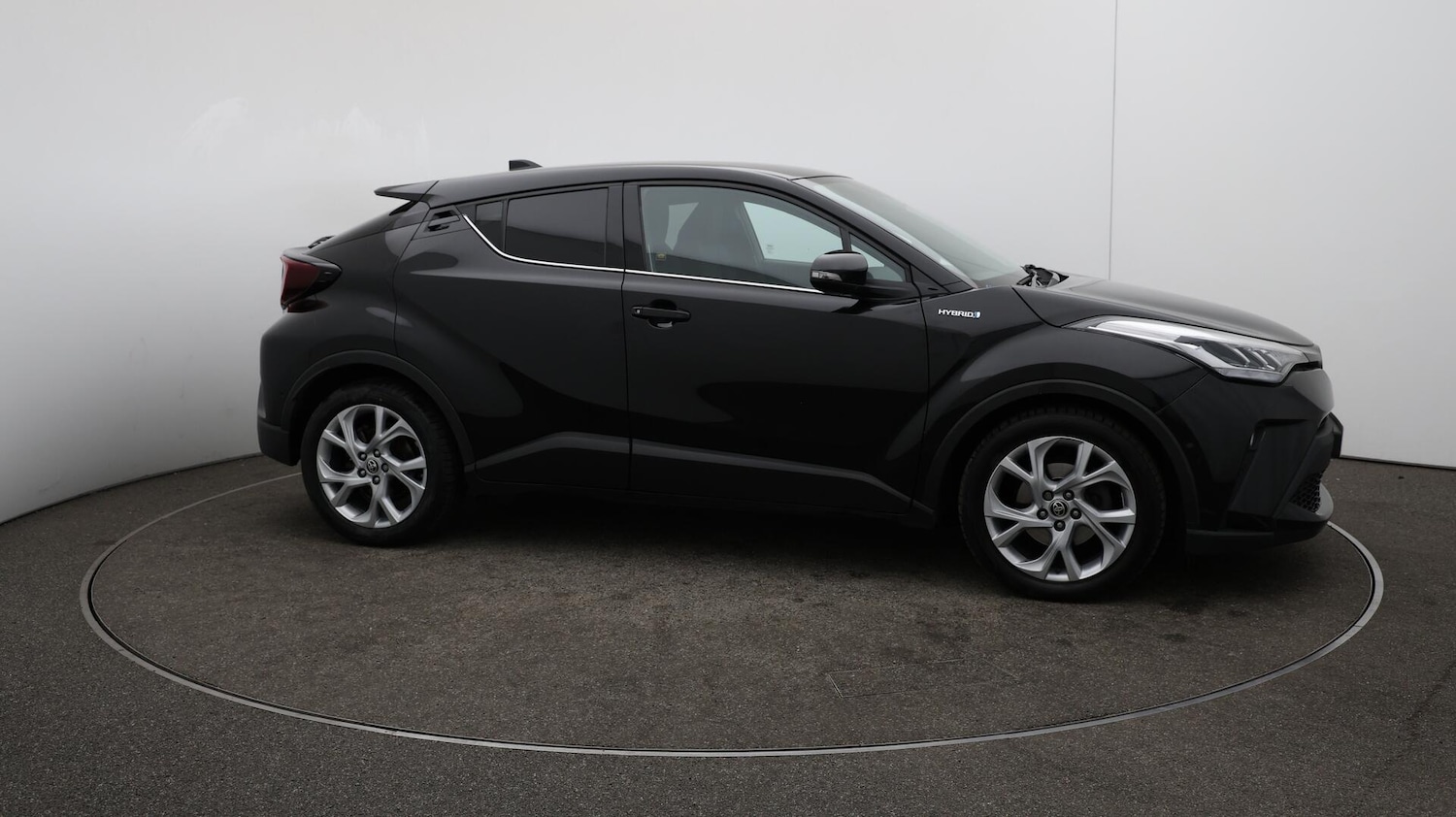 Used Toyota C-HR 2021 for sale - 76137706: Photo 48