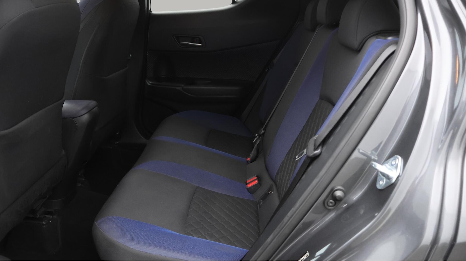 Used Toyota C-HR 2020 for sale - 76657081: Photo 17