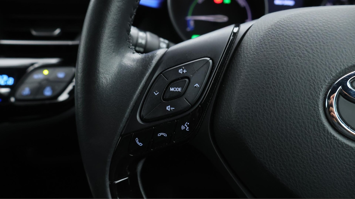 Used Toyota C-HR 2020 for sale - 76657081: Photo 24