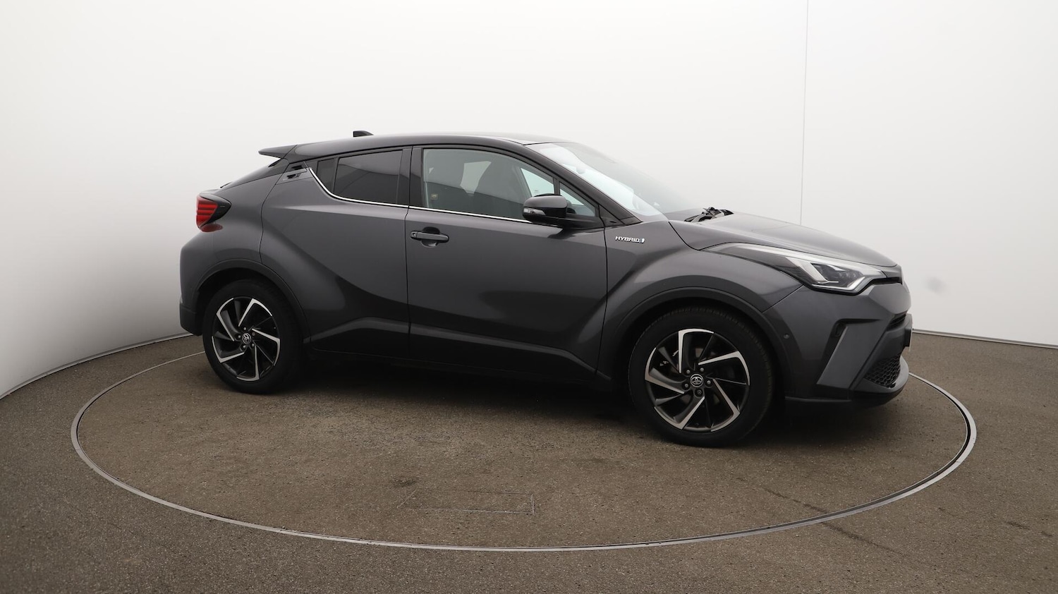 Used Toyota C-HR 2020 for sale - 76657081: Photo 47