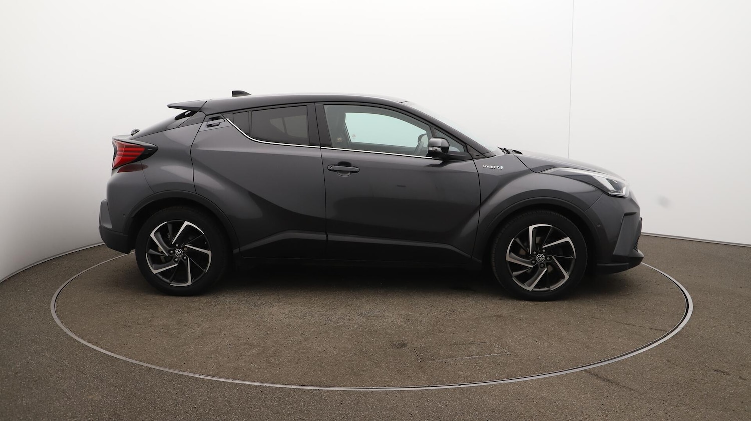 Used Toyota C-HR 2020 for sale - 76657081: Photo 50