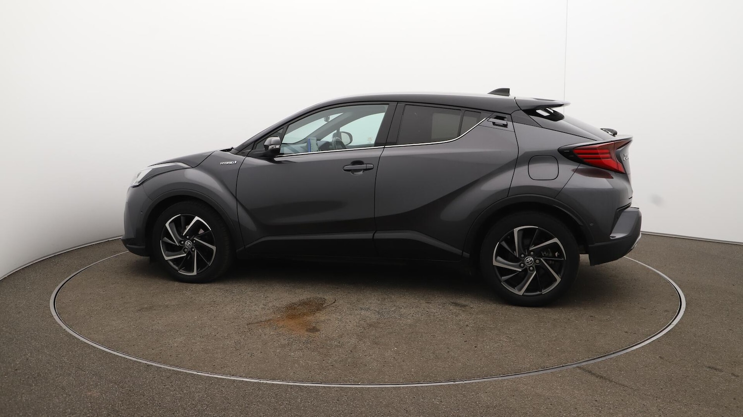 Used Toyota C-HR 2020 for sale - 76657081: Photo 59