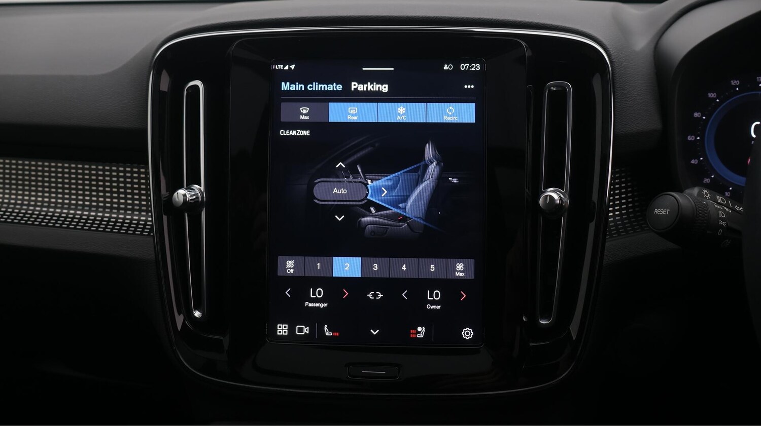 Used Volvo XC40 2021 for sale - 76537765: Photo 13