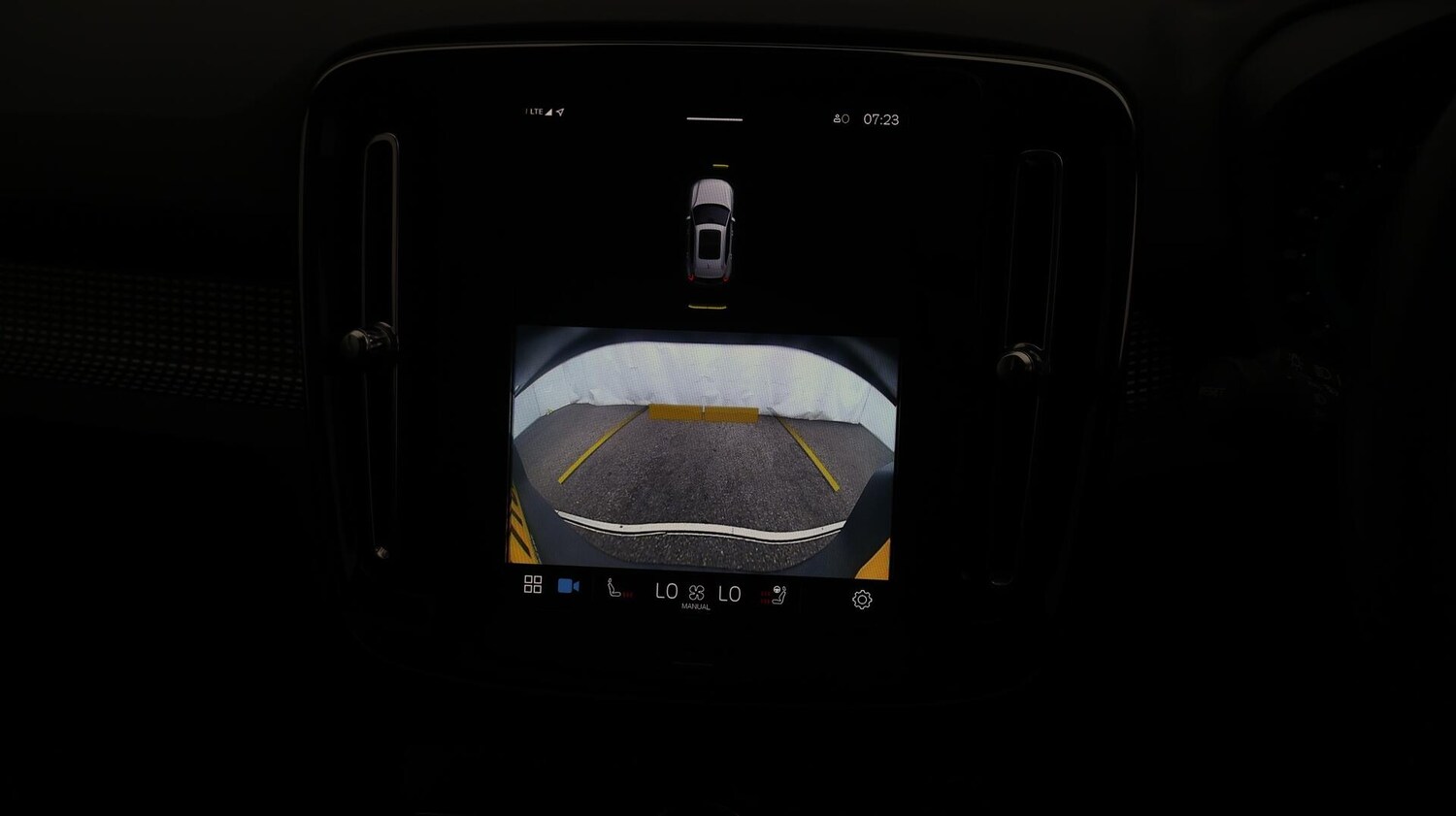 Used Volvo XC40 2021 for sale - 76537765: Photo 28