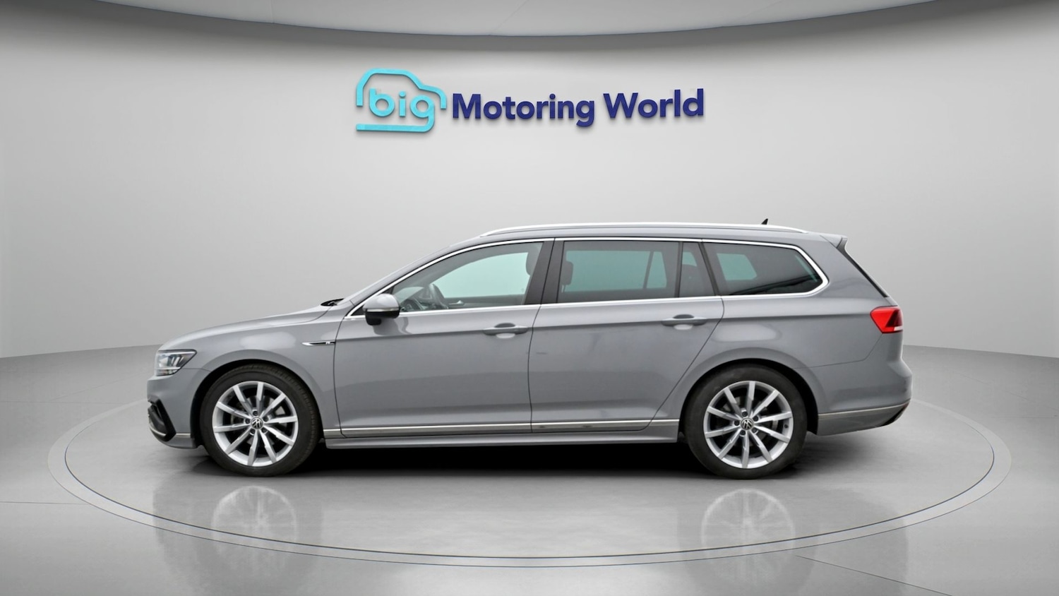 Used Volkswagen Passat 2023 for sale - 78025218: Photo 4