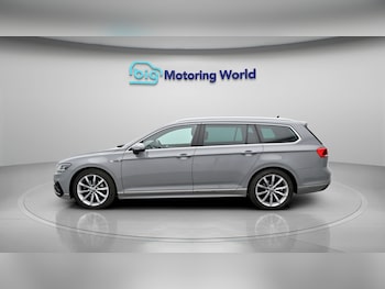 Used Volkswagen Passat 2023 for sale - 78025218: Photo