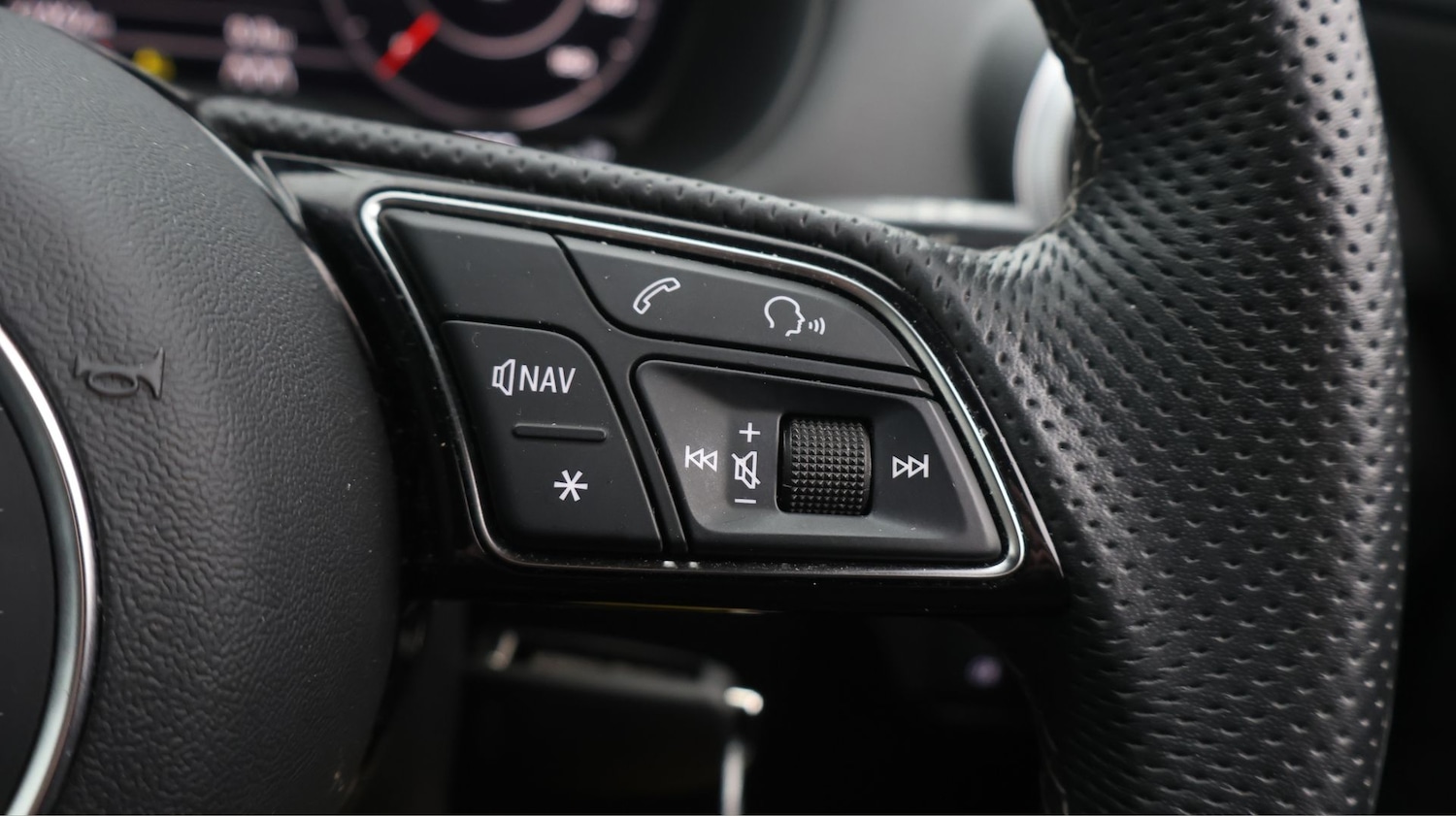 Used Audi Q2 2023 for sale - 77649933: Photo 24