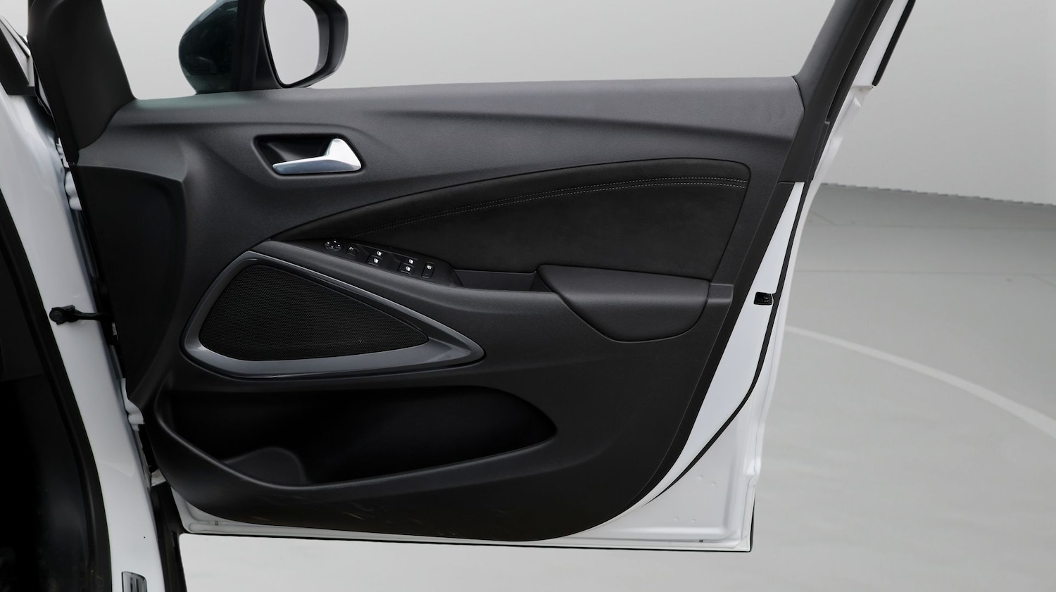 Used Vauxhall Crossland 2024 for sale - 77661476: Photo 15