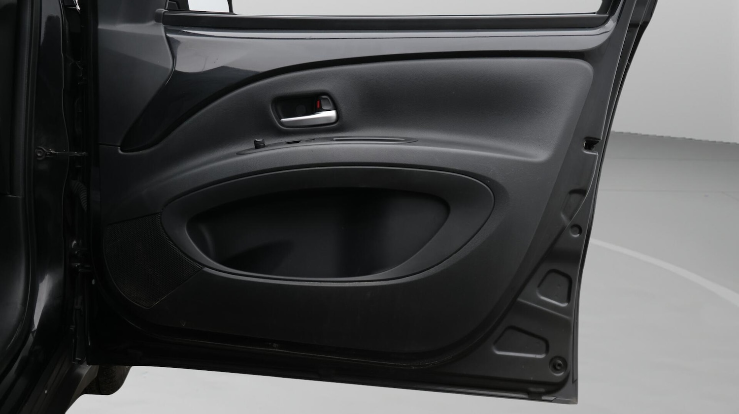 Used Toyota Aygo X 2022 for sale - 76388736: Photo 16