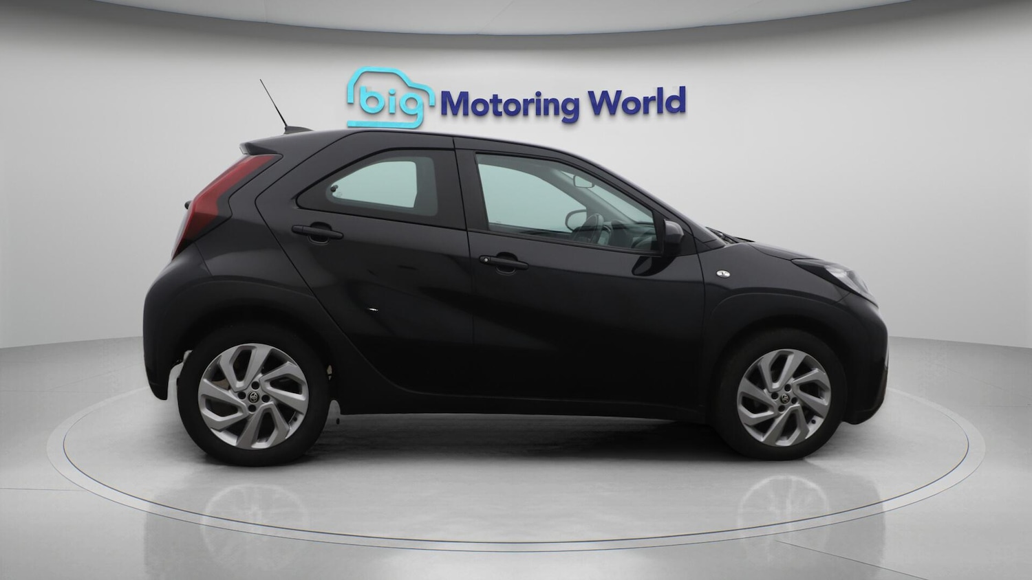 Used Toyota Aygo X 2022 for sale - 76388736: Photo 9