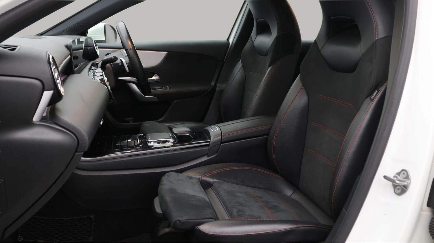 Used Mercedes-Benz A-Class 2018 for sale - 76658230: Photo 15