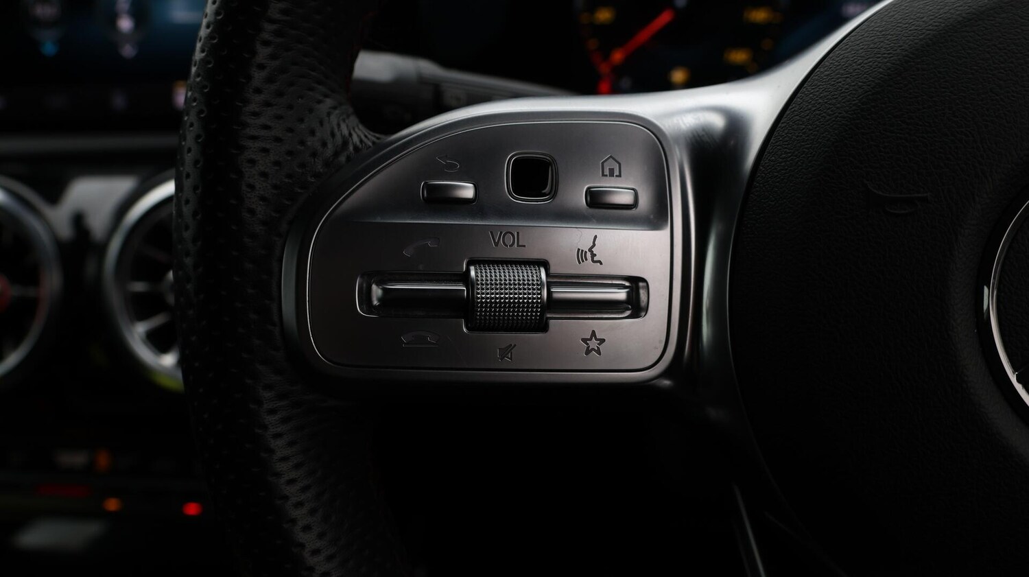 Used Mercedes-Benz A-Class 2018 for sale - 76658230: Photo 24