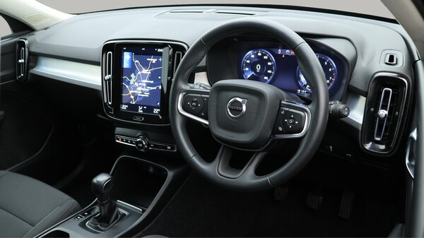Used Volvo XC40 2021 for sale - 75696988: Photo 11