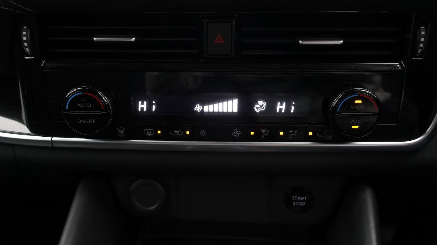 Used Nissan Qashqai for sale - 77675867: Photo 12