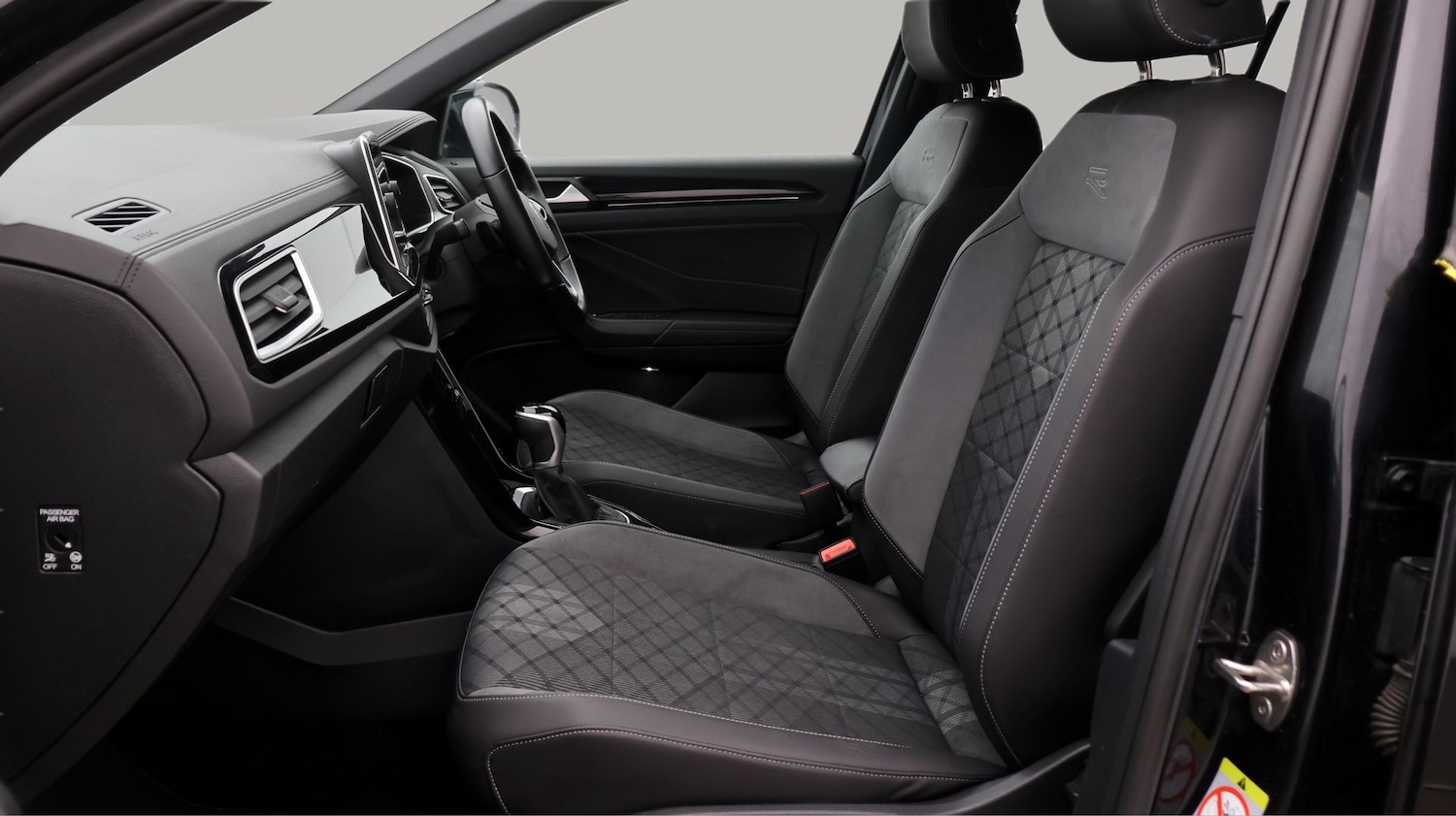 Used Volkswagen T-Roc 2022 for sale - 77474707: Photo 14