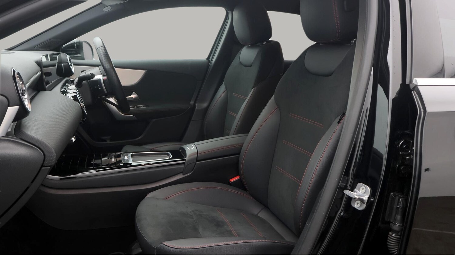 Used Mercedes-Benz A-Class for sale - 77873129: Photo 14