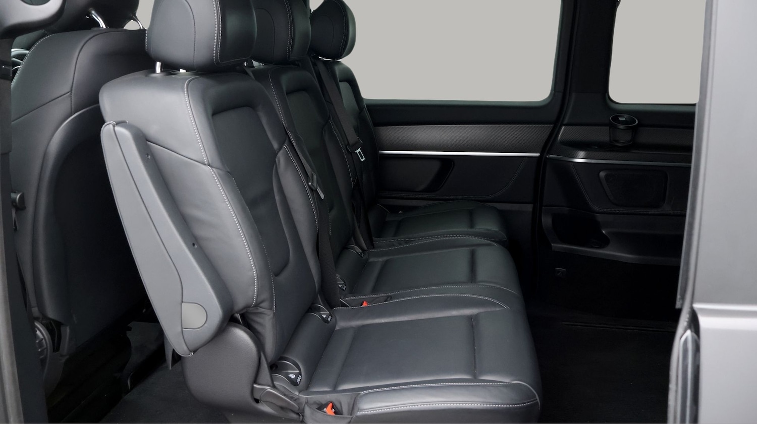 Used Mercedes-Benz V-Class 2023 for sale - 77963031: Photo 16