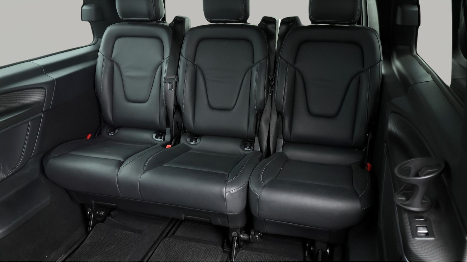 Used Mercedes-Benz V-Class 2023 for sale - 77963031: Photo 20